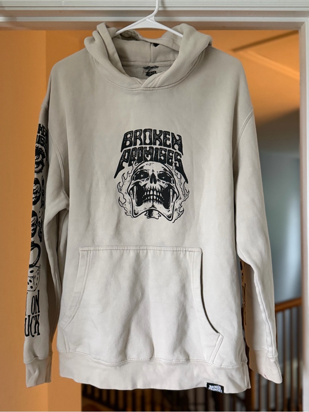 Broken Promises Skull Graphic Hoodie Cream XL Streetwear Pullover #Y2K #skull